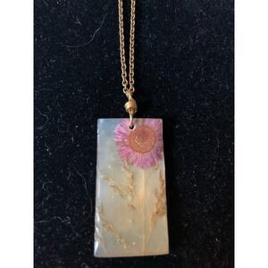 Vintage Coldwater Creek‎ Mother of Pearl Needle Daisy Necklace